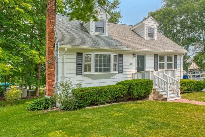 Property Photo:  1225 Pleasant St  MA 02301 