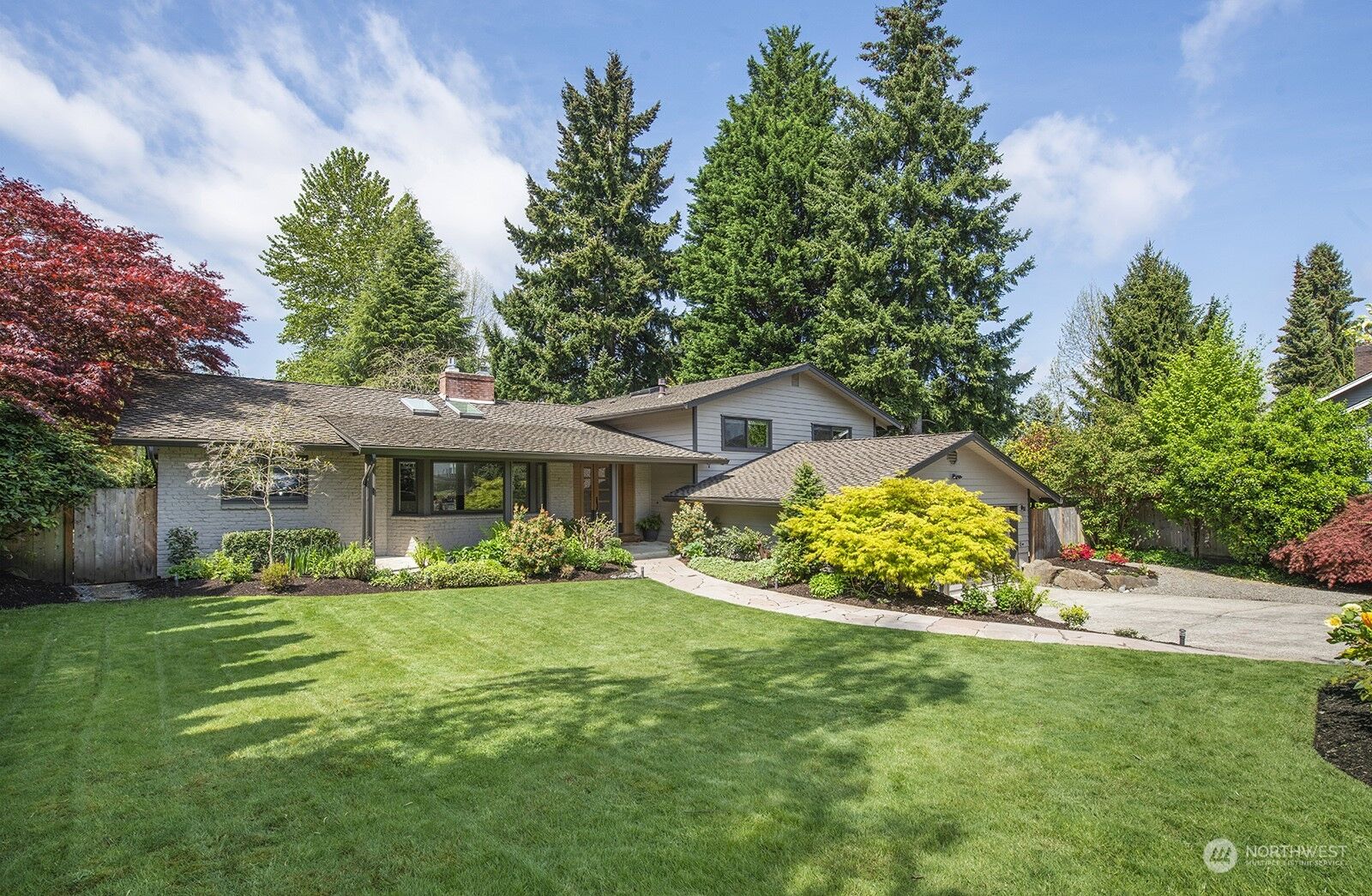 Property Photo:  41 Tatoosh Key  WA 98006 