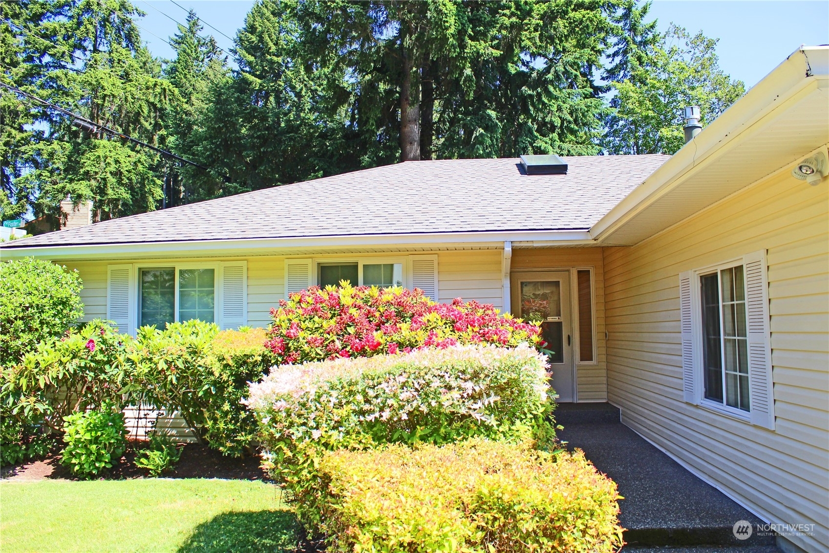 Property Photo: 906 NE Opal Court WA 98311