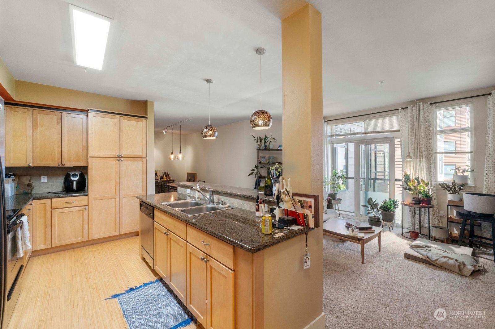 Property Photo:  1501 Tacoma Avenue S 208  WA 98402 