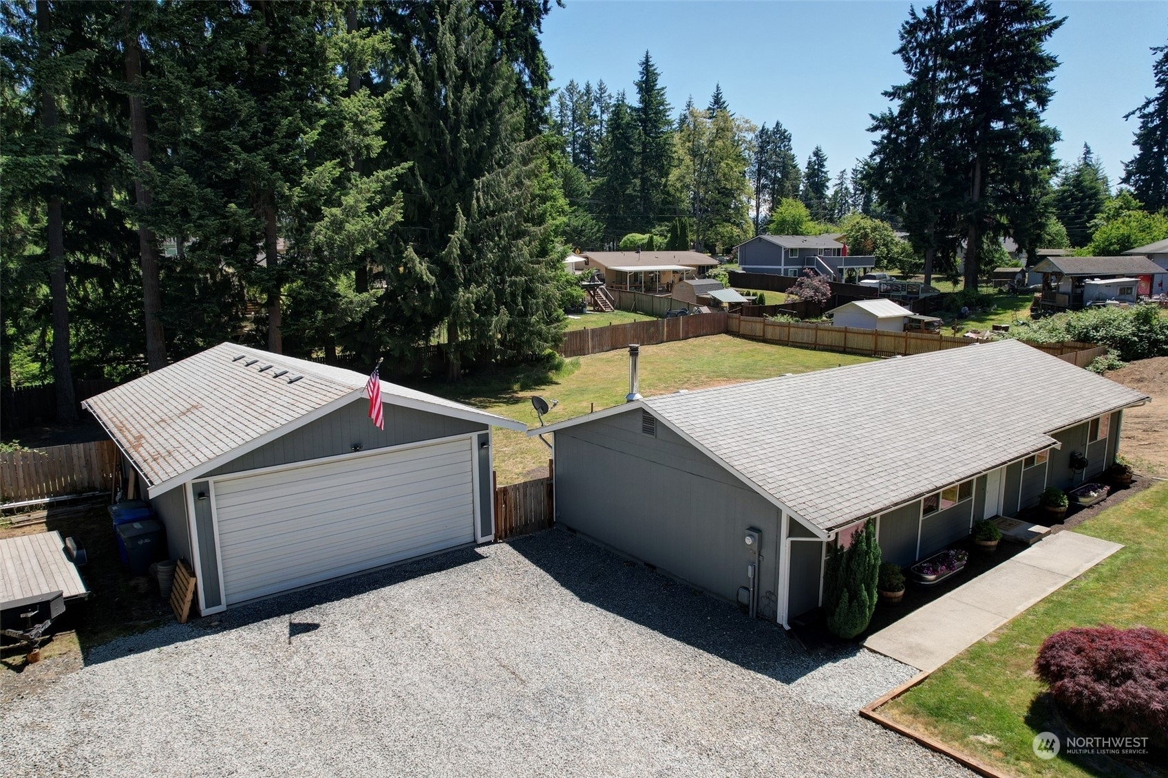 Property Photo:  8308 186th Avenue E  WA 98391 