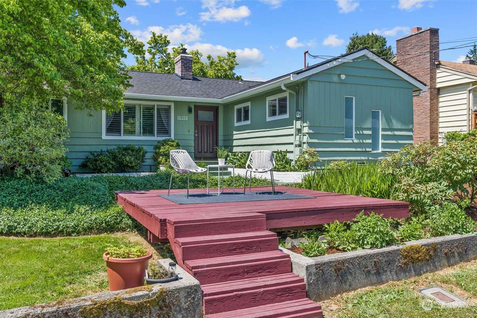 House for sale in Burien 16239 14th Avenue SW, Burien, WA 98166