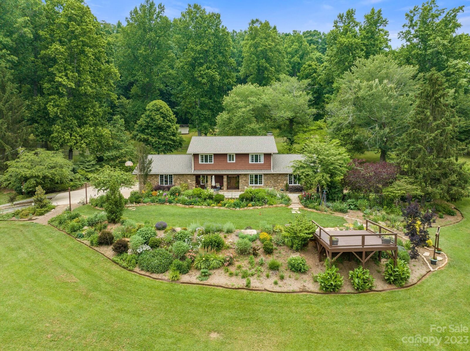 Property Photo: 364 Poplar Drive NC 28715