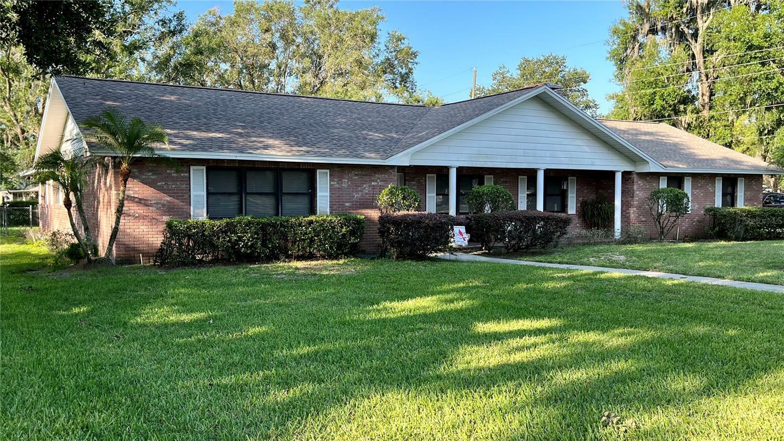 Property Photo:  202 4th Street NE  FL 33841 