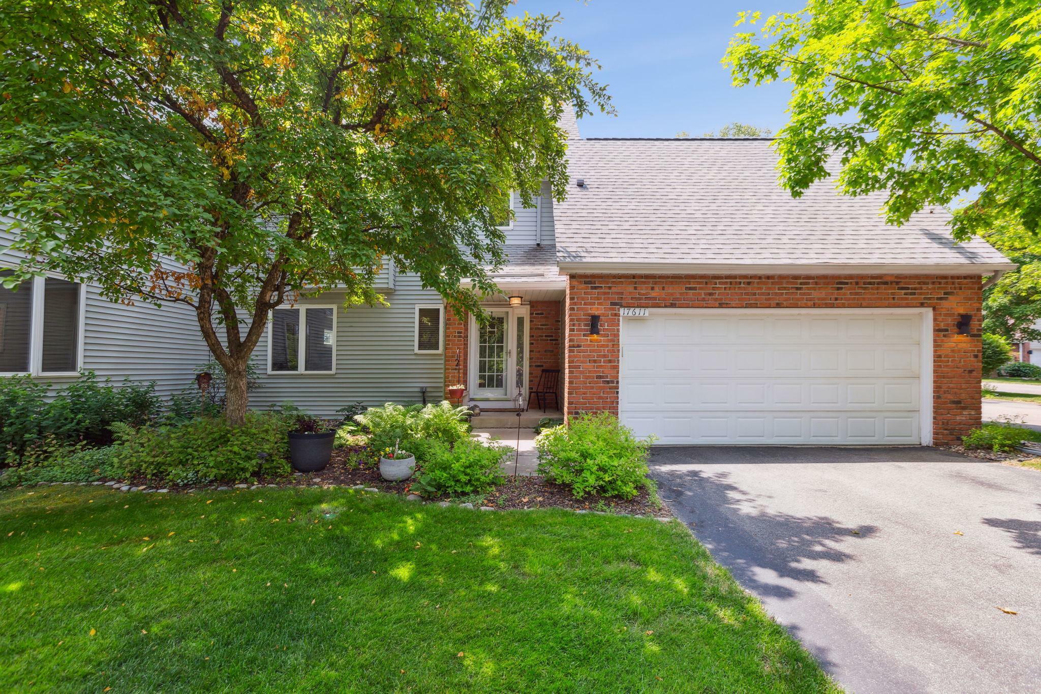 Property Photo: 17611 Southridge Court MN 55345