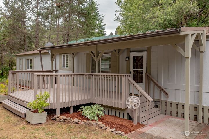 Property Photo:  11 N Bass Place  WA 98548 