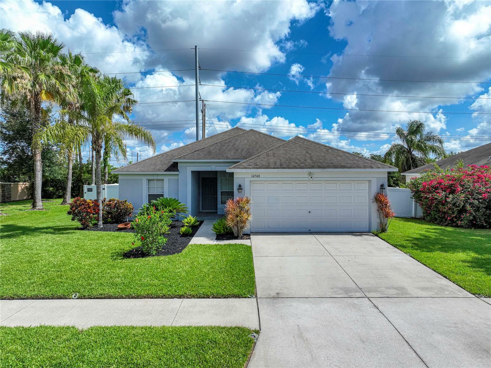 Property Photo: 10506 Shady Preserve Drive FL 33579