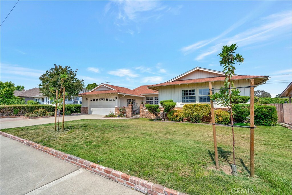 Property Photo:  528 California Drive  CA 91711 