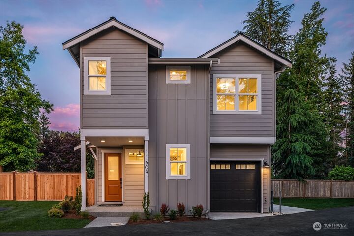 Property Photo:  11609 NE 155th Street  WA 98034 