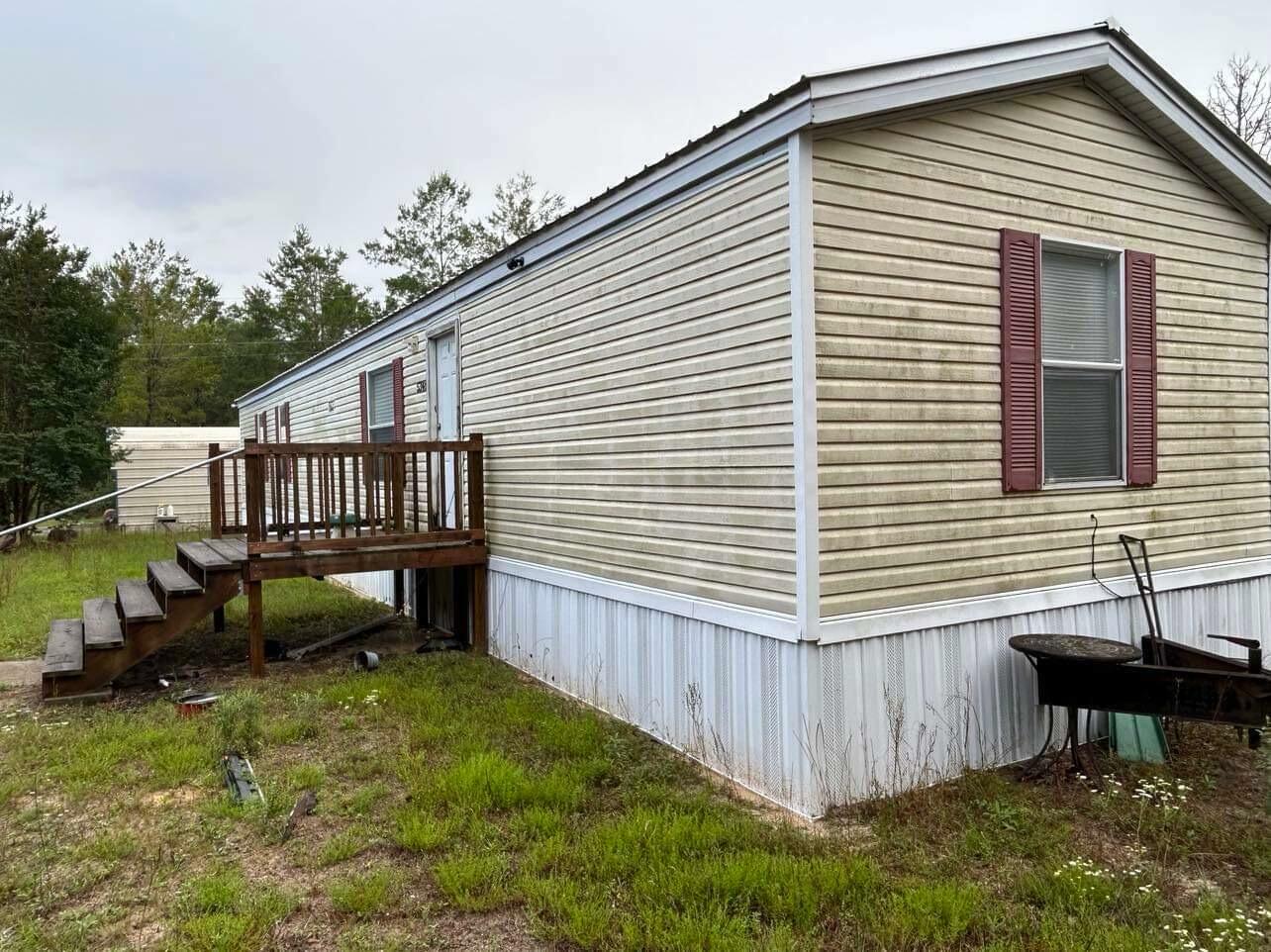 Property Photo:  5348 Hwy 393  FL 32539 