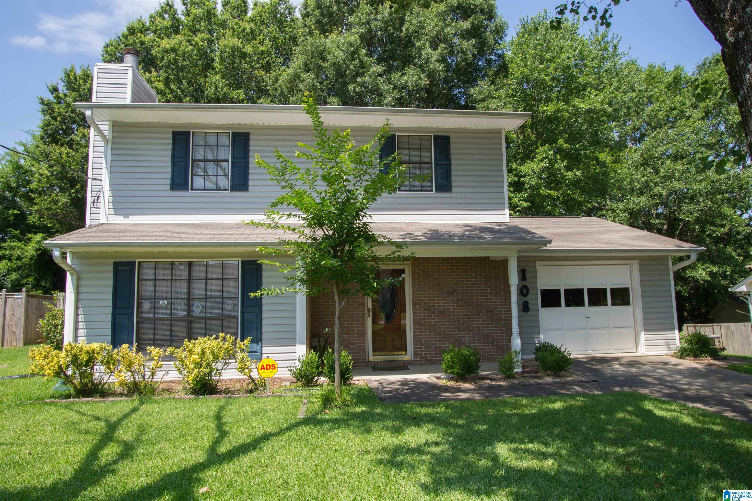 Property Photo:  108 Bluegrass Drive  AL 35007 