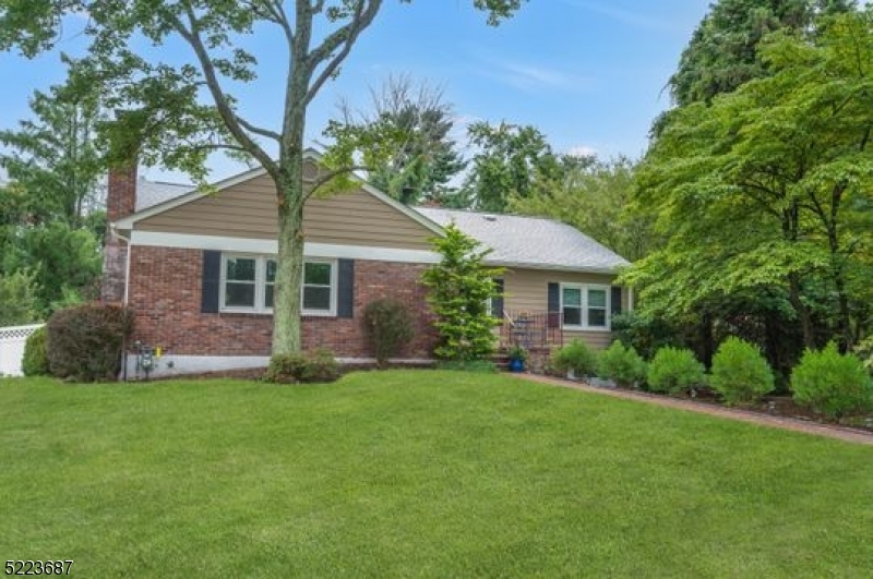 Property Photo: 7 Pine Cone Ln NJ 07871