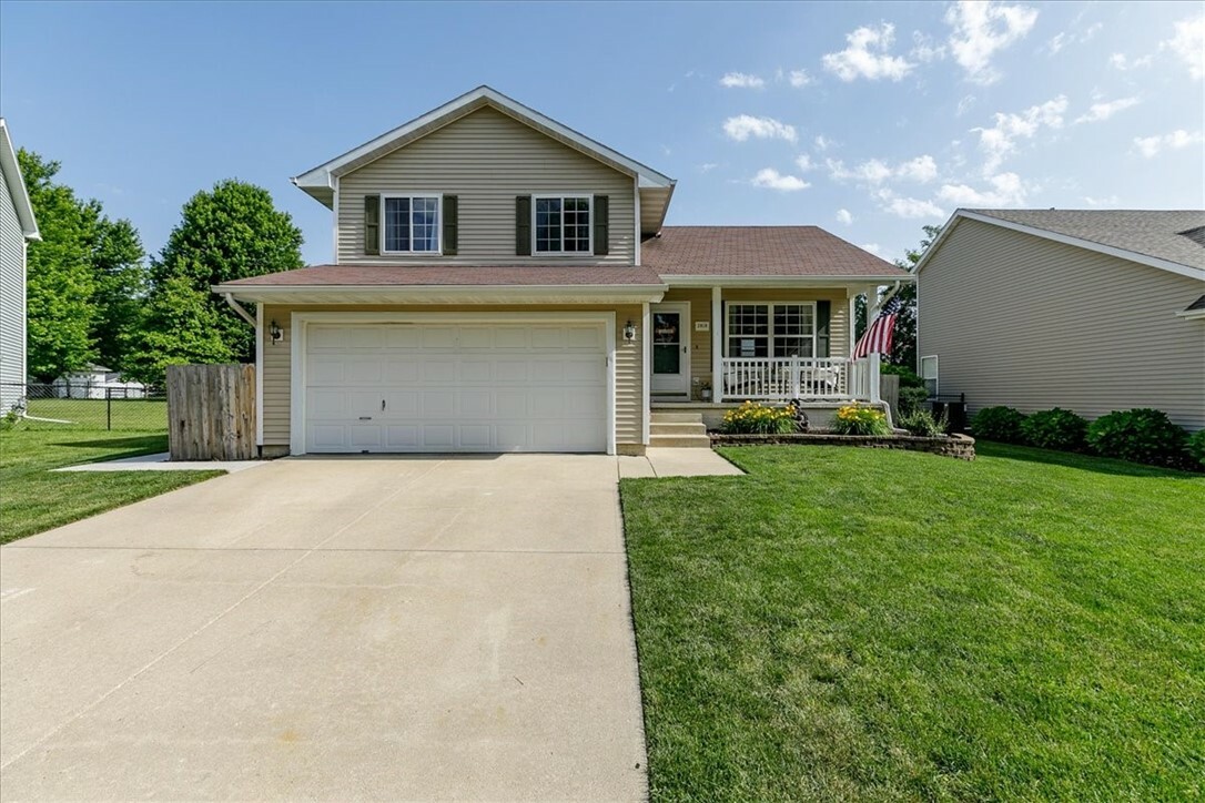 2818 SW Village Circle  Ankeny IA 50023 photo