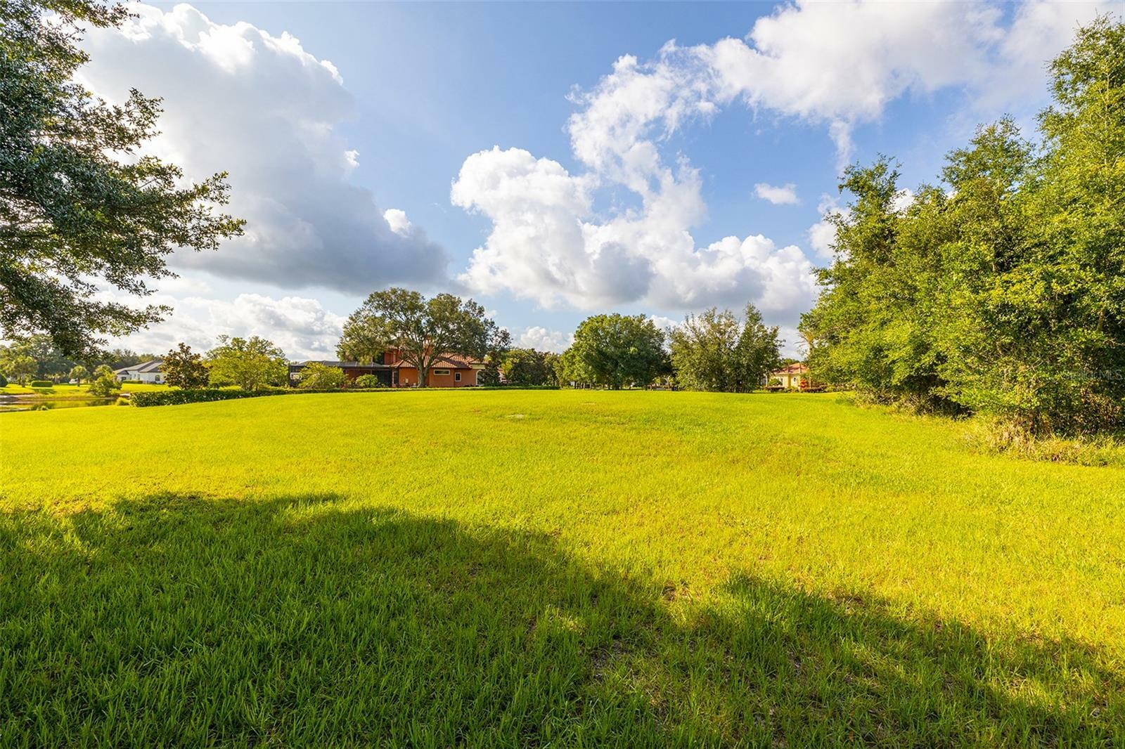 Property Photo: 2811 Coastal Range Way FL 33559