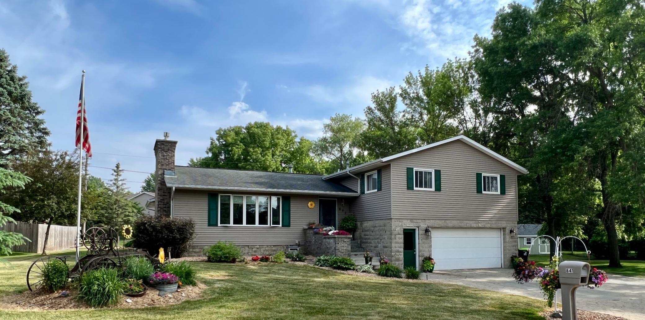 Property Photo: 841 Pleasant Avenue MN 55992