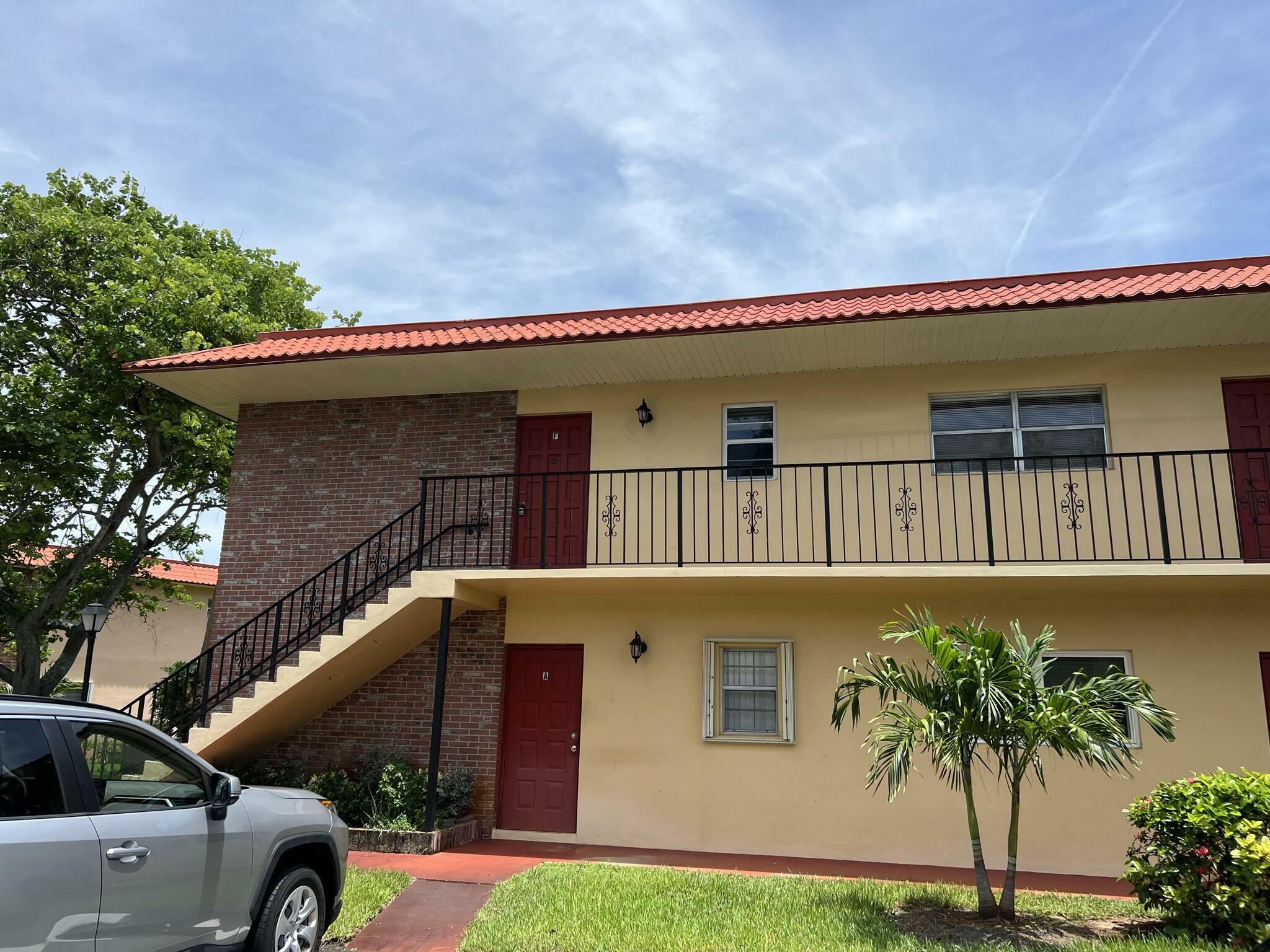 Property Photo:  1923 SW Palm City Road 12F  FL 34994 