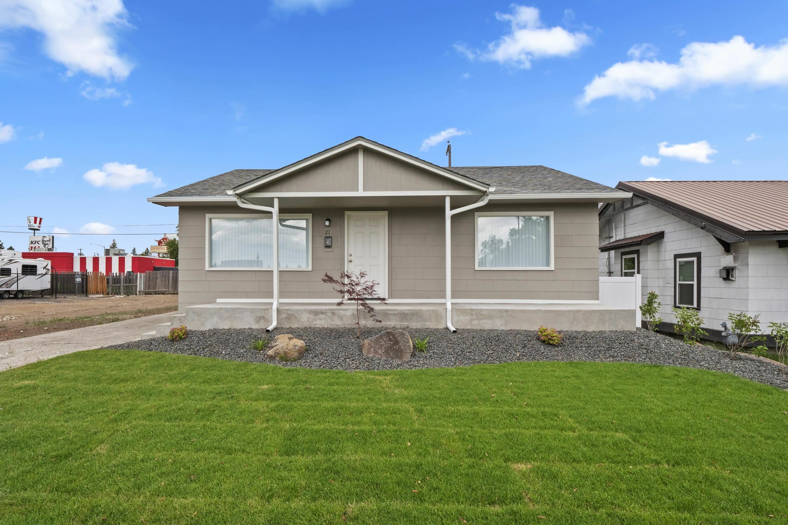 Property Photo: 21 E Walton Ave WA 99207