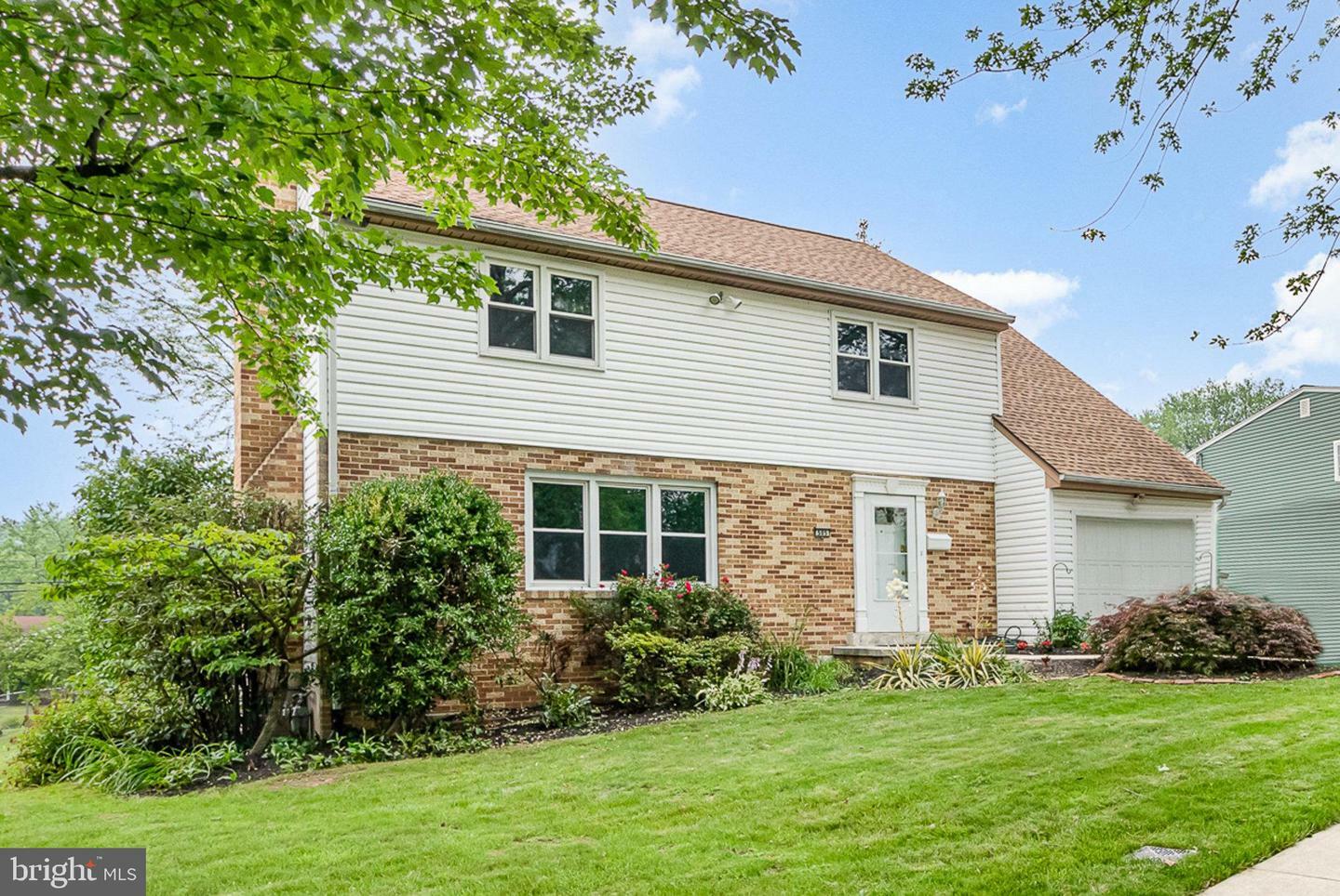 Property Photo:  505 Clermont Drive  PA 17112 