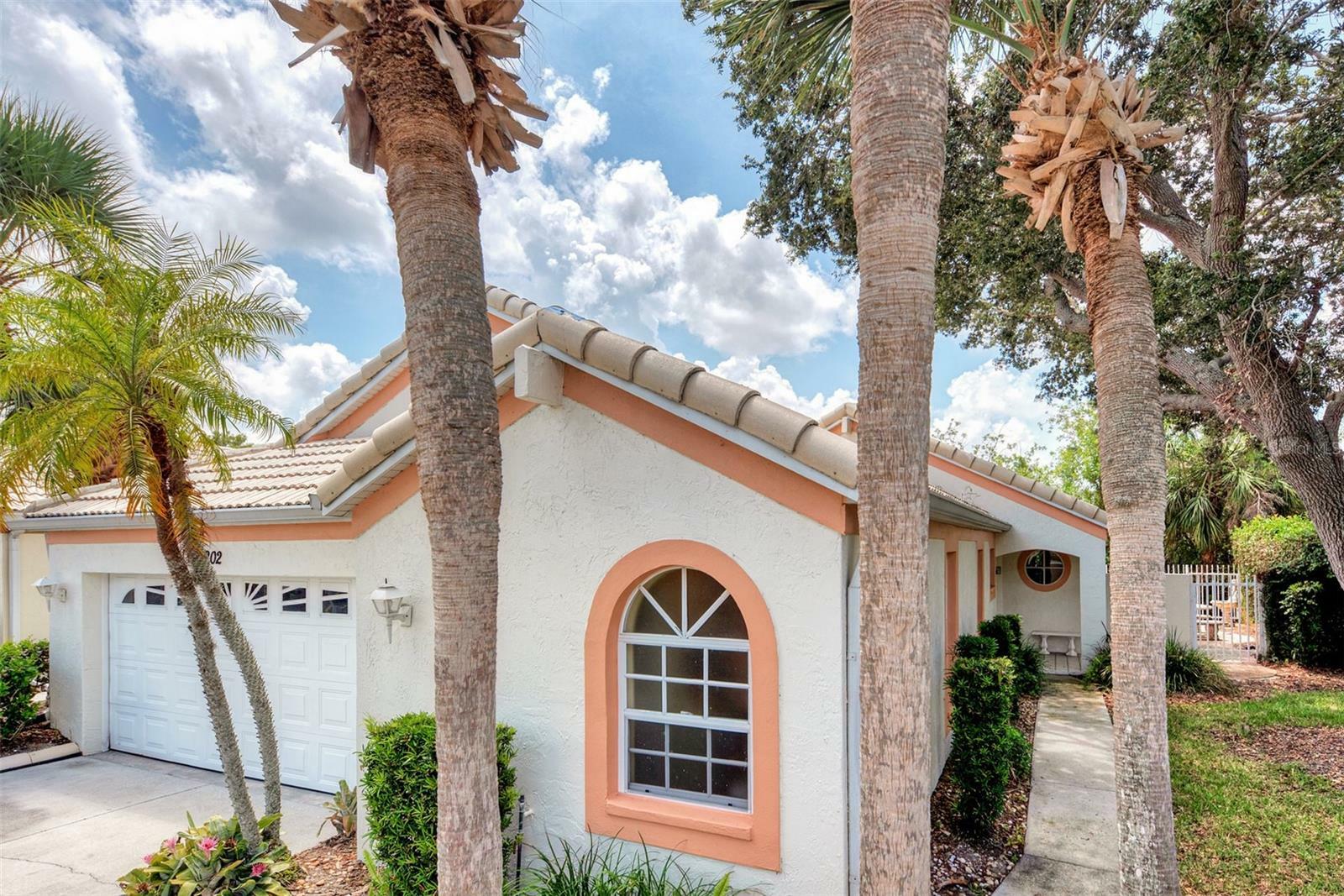 Property Photo:  1202 Capri Isles Boulevard  FL 34292 