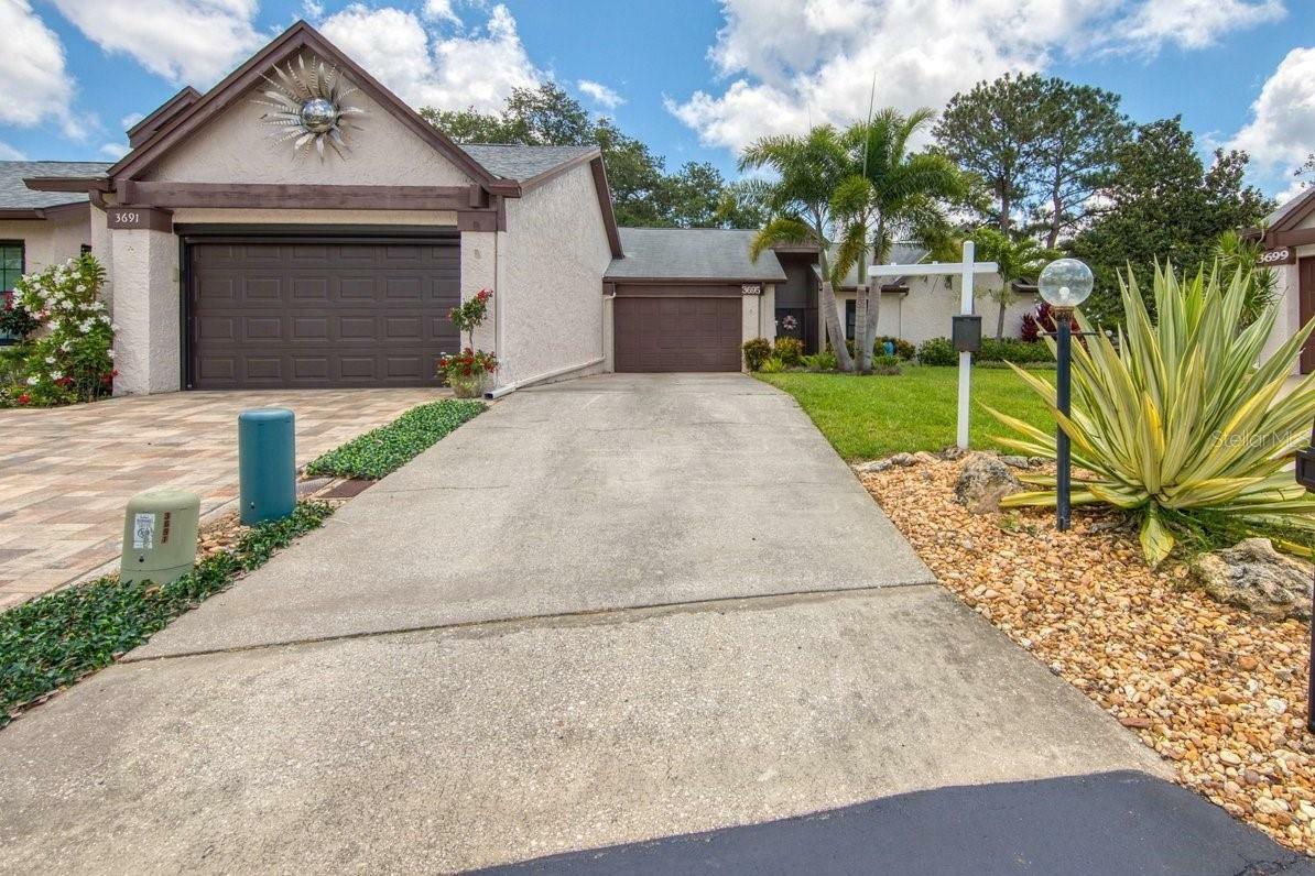 Property Photo:  3695 Ridgemont Court  FL 34684 