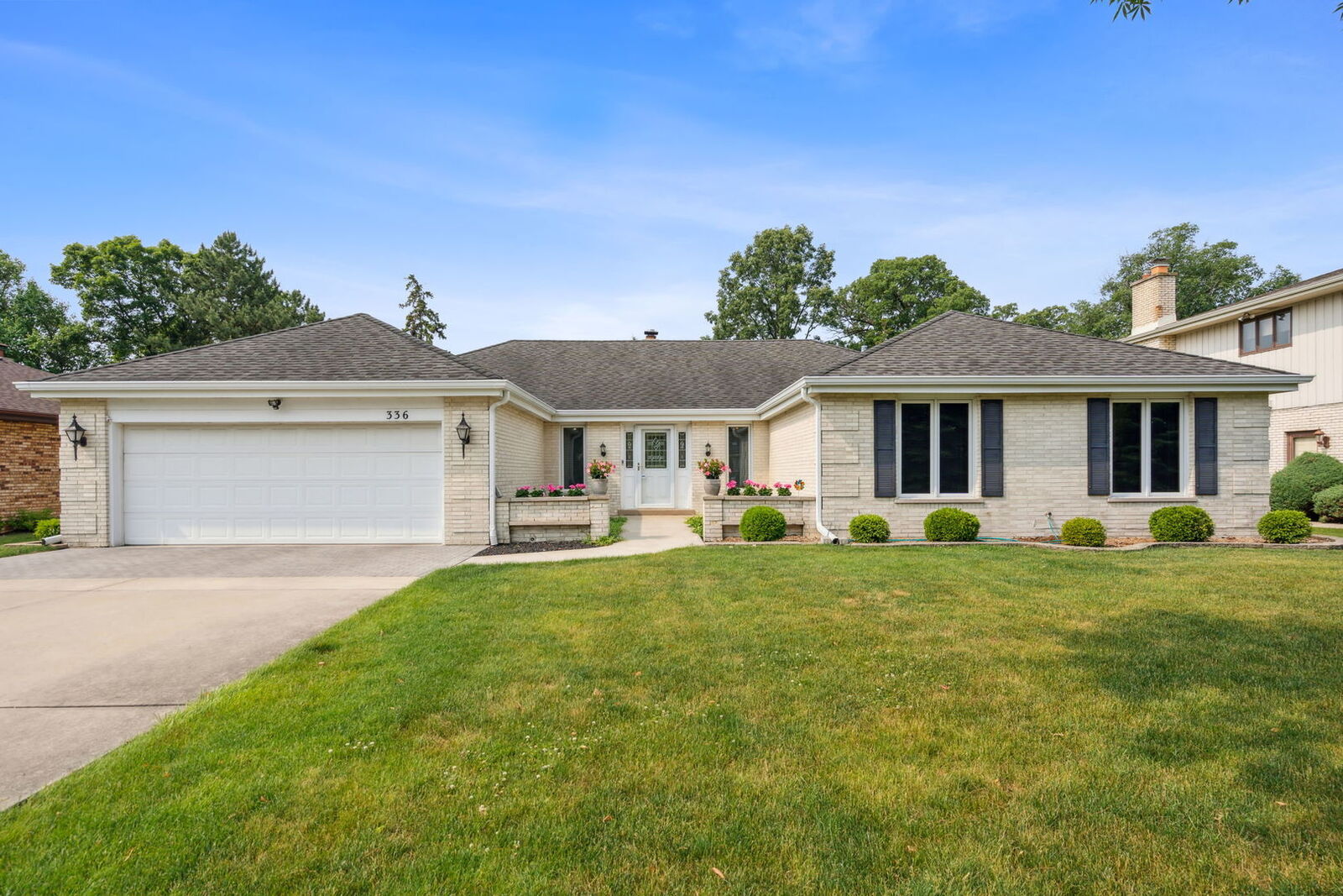 Property Photo:  336 Ethel Lane  IL 60191 