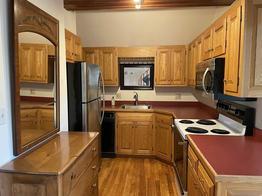 Property Photo: 115 Washington St 3C MA 01890