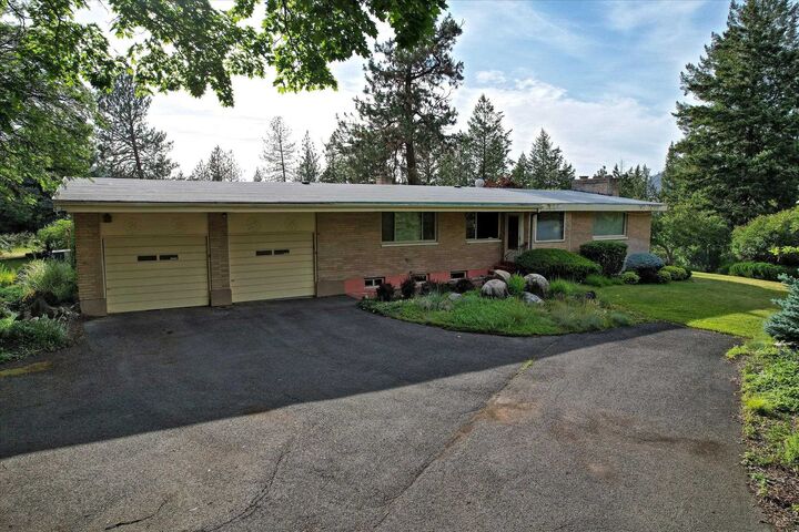 11617 N Anna J Dr  Spokane WA 99218 photo