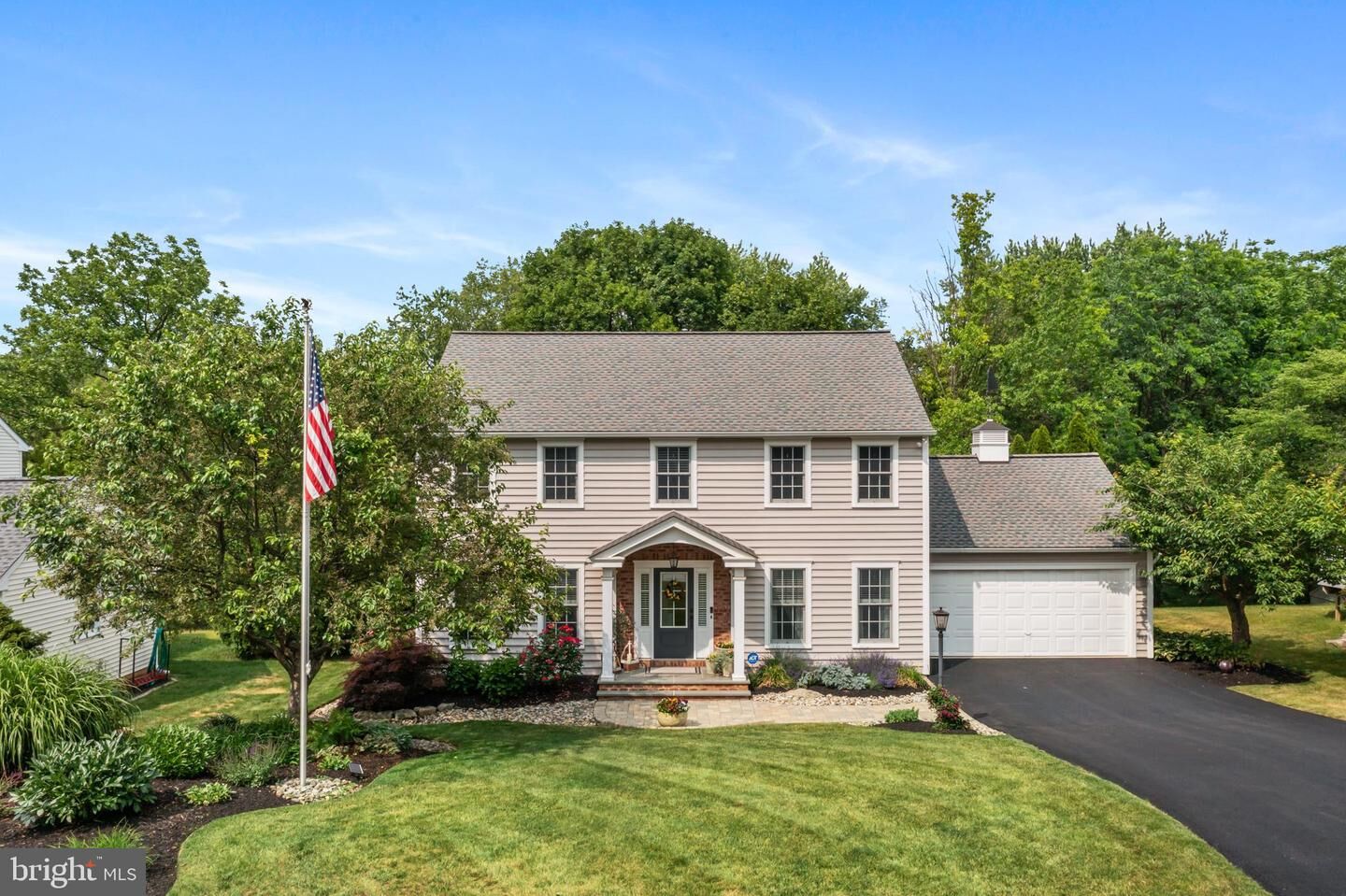 Property Photo:  1914 Box Elder Rd  PA 18103 