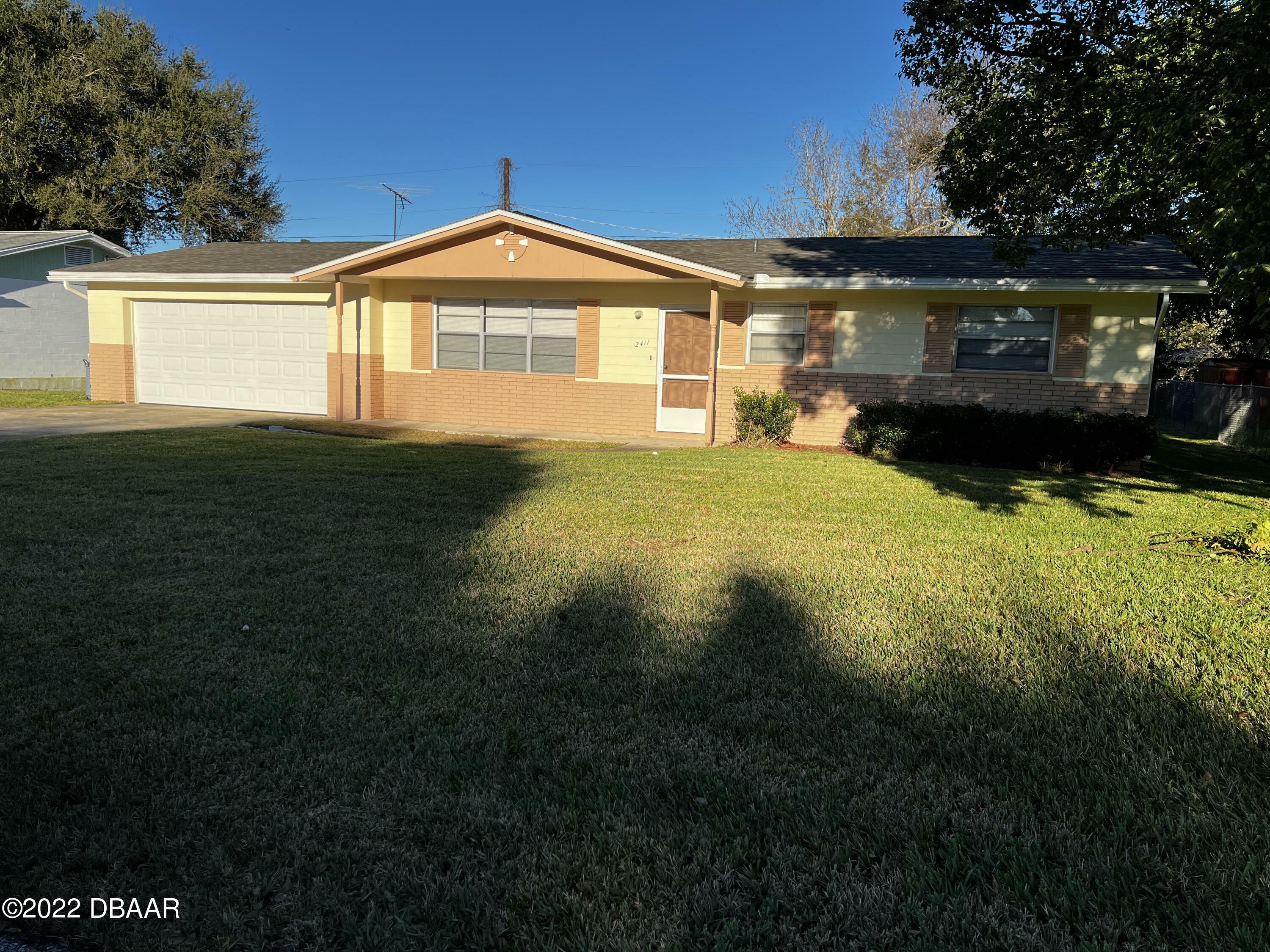 Property Photo:  2411 Kenilworth Avenue  FL 32119 