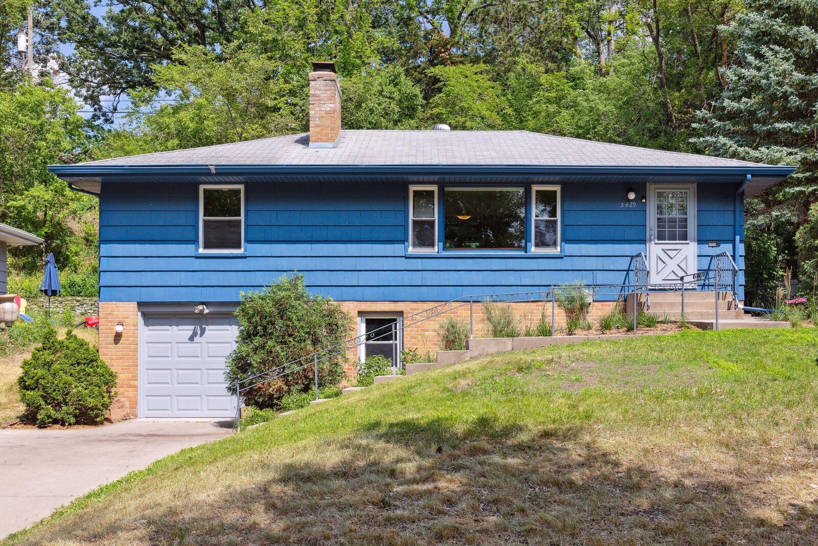 Property Photo:  5429 Girard Avenue S  MN 55419 