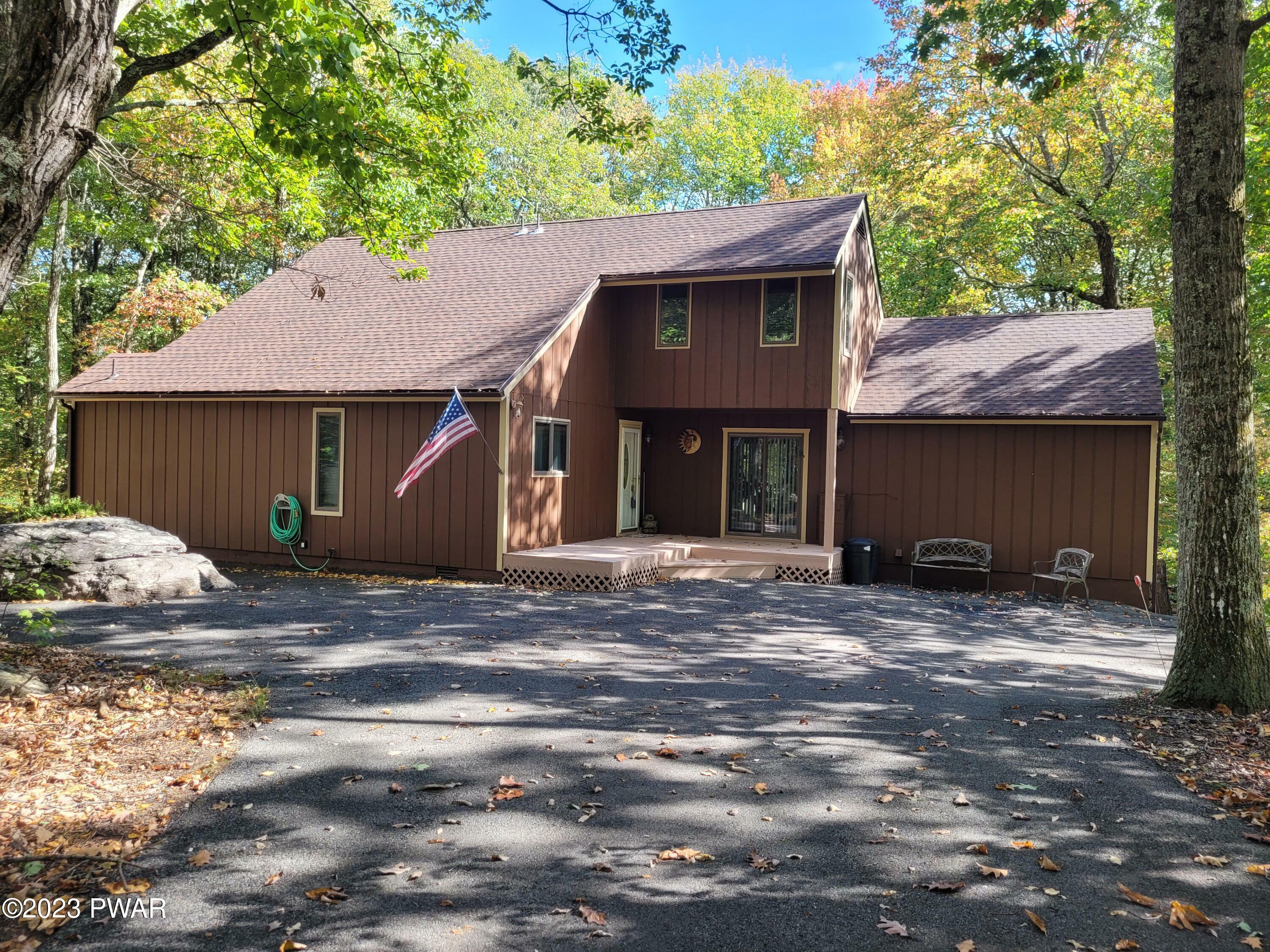 Property Photo:  804 Overlook Court  PA 18428 