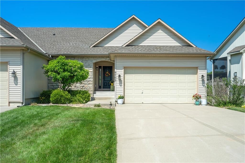 Property Photo: 9702 N Smalley Avenue MO 64157