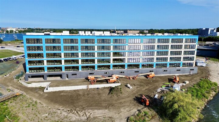 901 Adelaide Circle 407  Muskegon MI 49441 photo