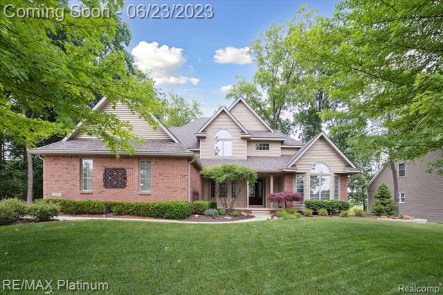 Property Photo:  8211 Heathertree Lane  MI 48116 