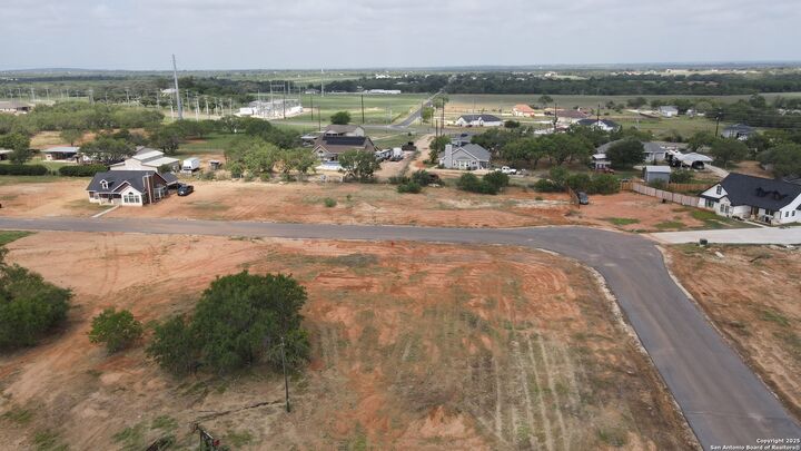 Property Photo: 7307 Tiff Nicole Ln TX 78073