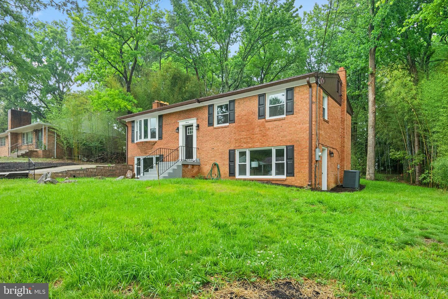 Property Photo:  11 Arthur Drive W  MD 20744 