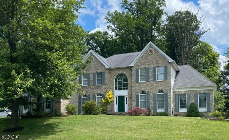 9 Stires Way  Union Twp. NJ 08867 photo