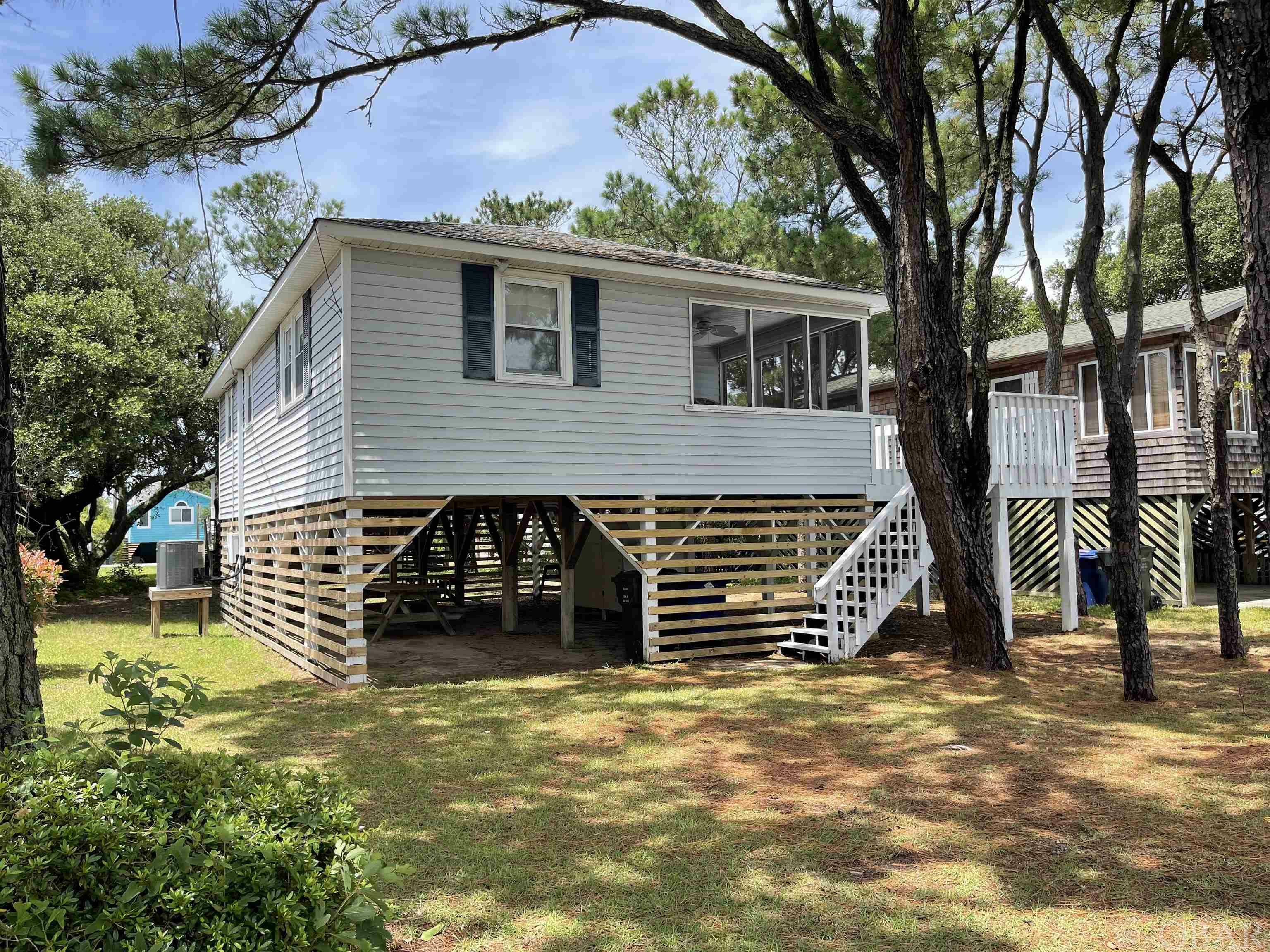 Property Photo:  114 E Becker Street  NC 27959 