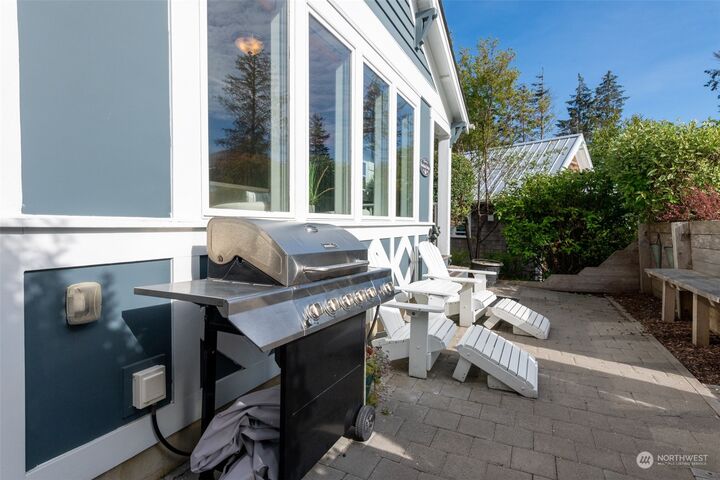 Property Photo:  61 Sellwood Lane  WA 98571 