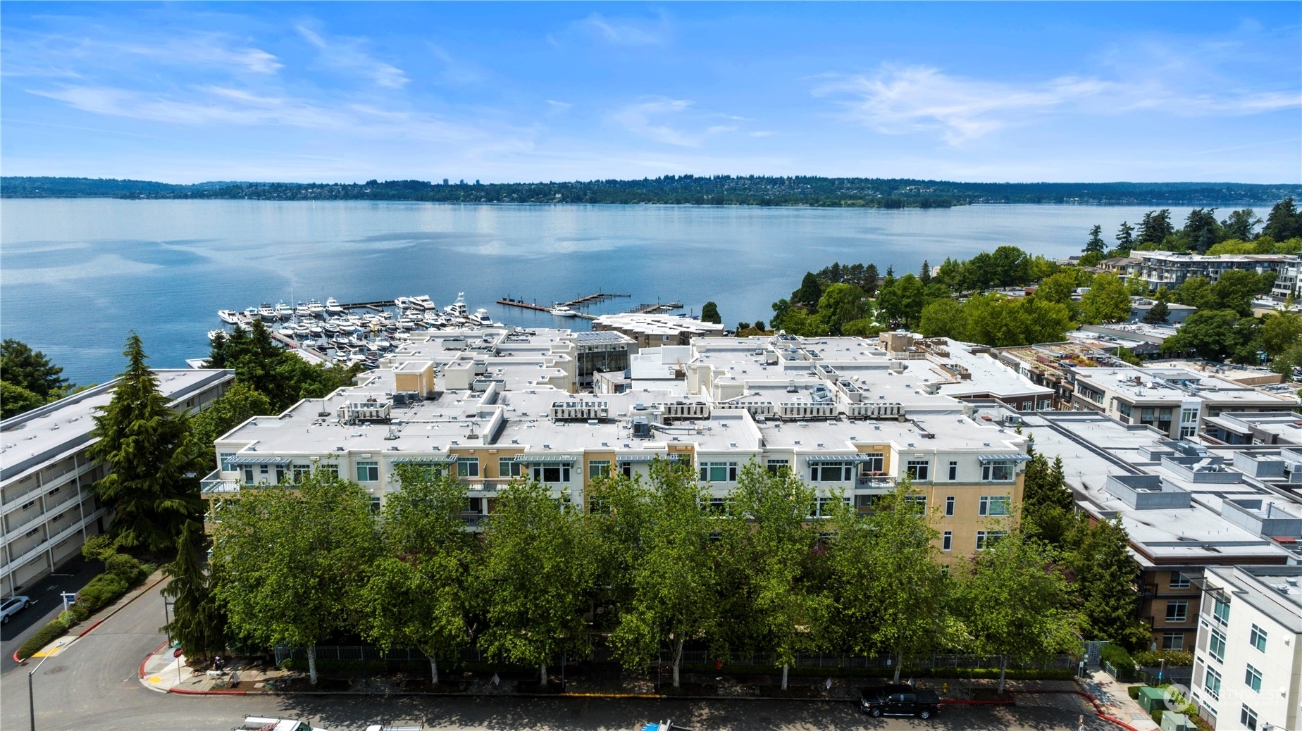 Property Photo: 109 2nd Street S 235 WA 98033