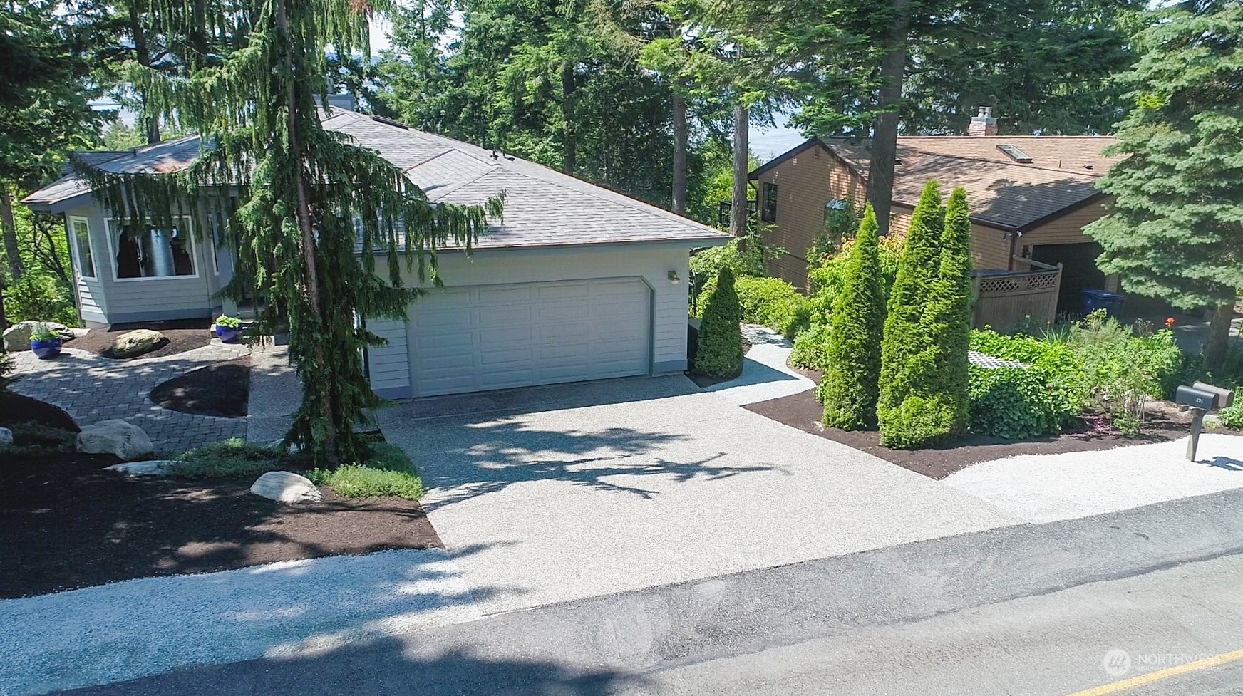 Property Photo: 655 Muckleshoot Circle WA 98257
