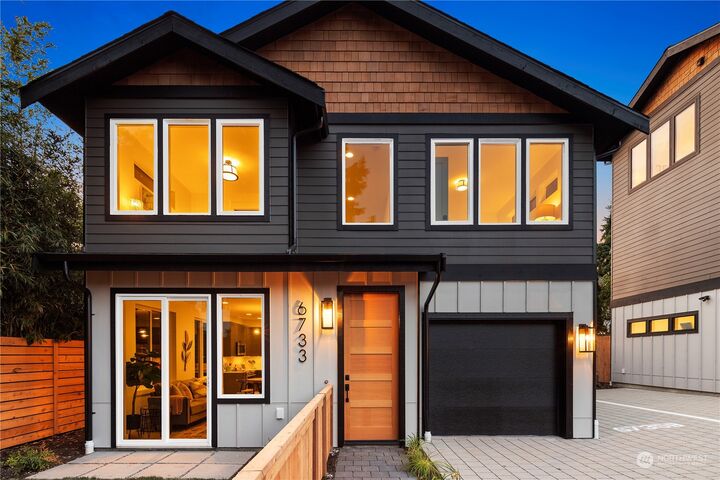 Property Photo:  6733  11th Avenue NW  WA 98117 