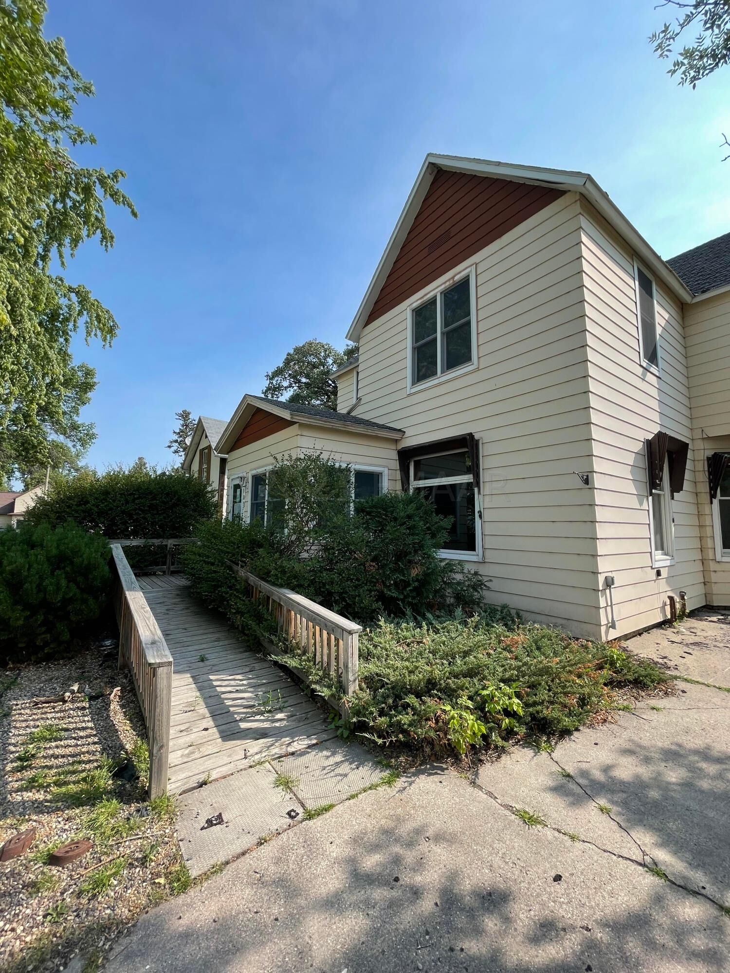 Property Photo: 109 Lincoln Avenue MN 56716