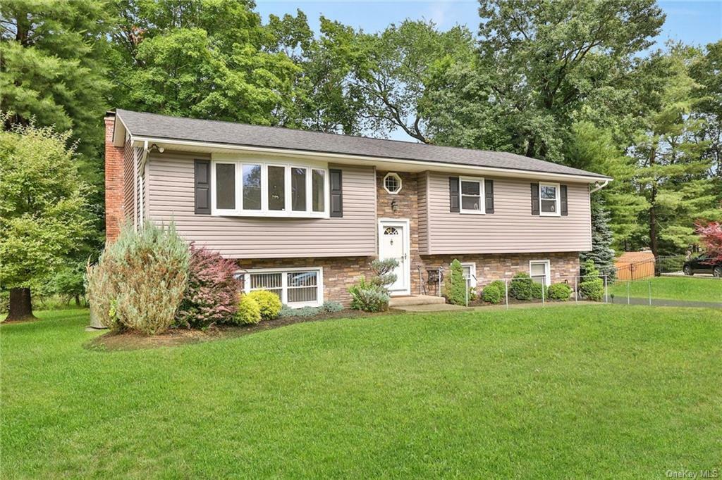 4 Widgeon Place  West Nyack NY 10994 photo