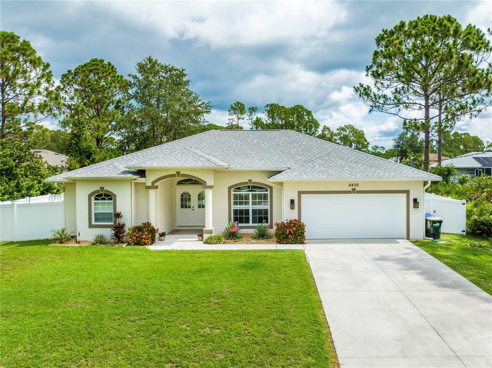 Property Photo:  8436 Rockwell Avenue  FL 34291 