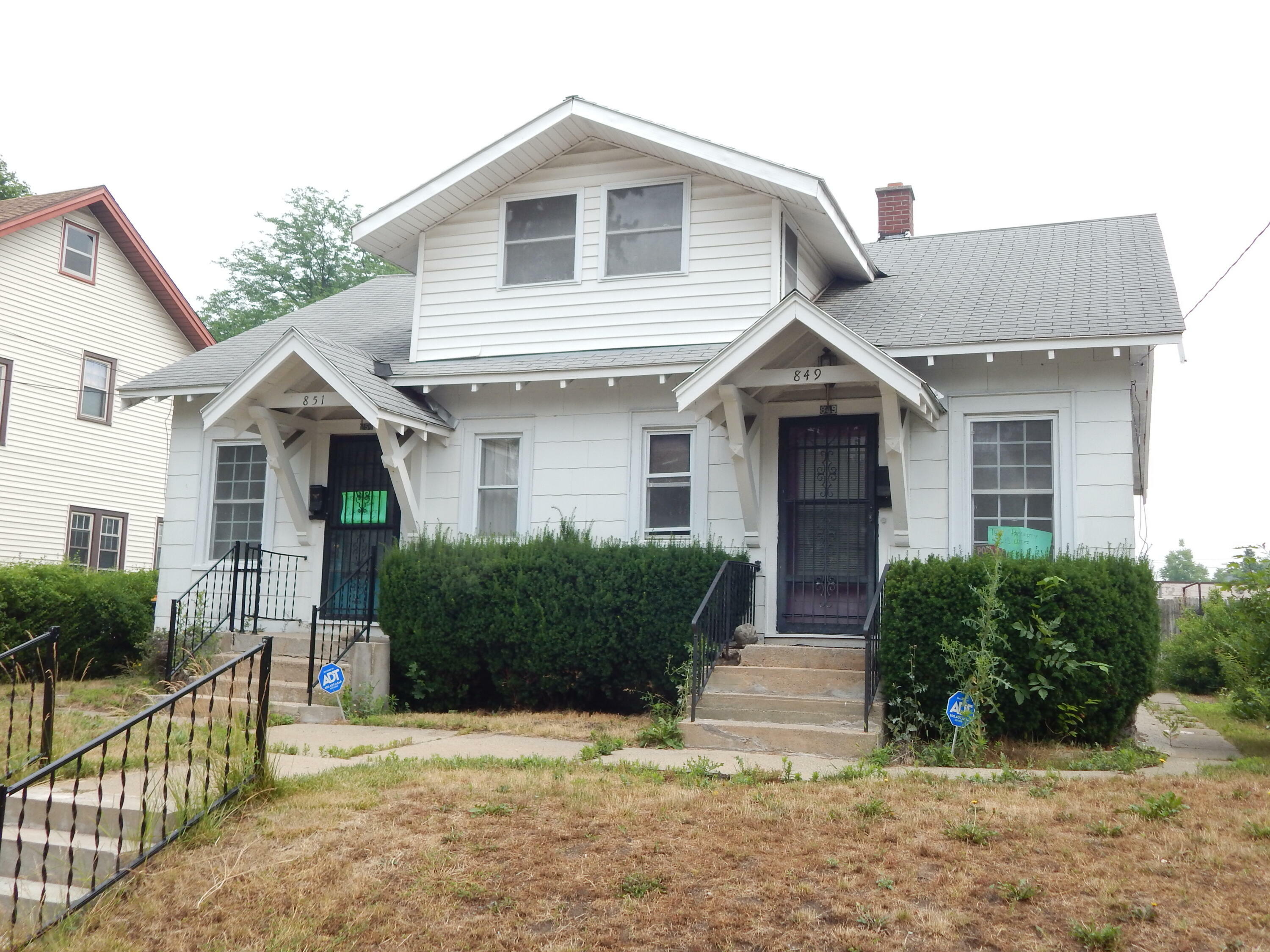 Property Photo:  849 Douglas Street NW  MI 49504 