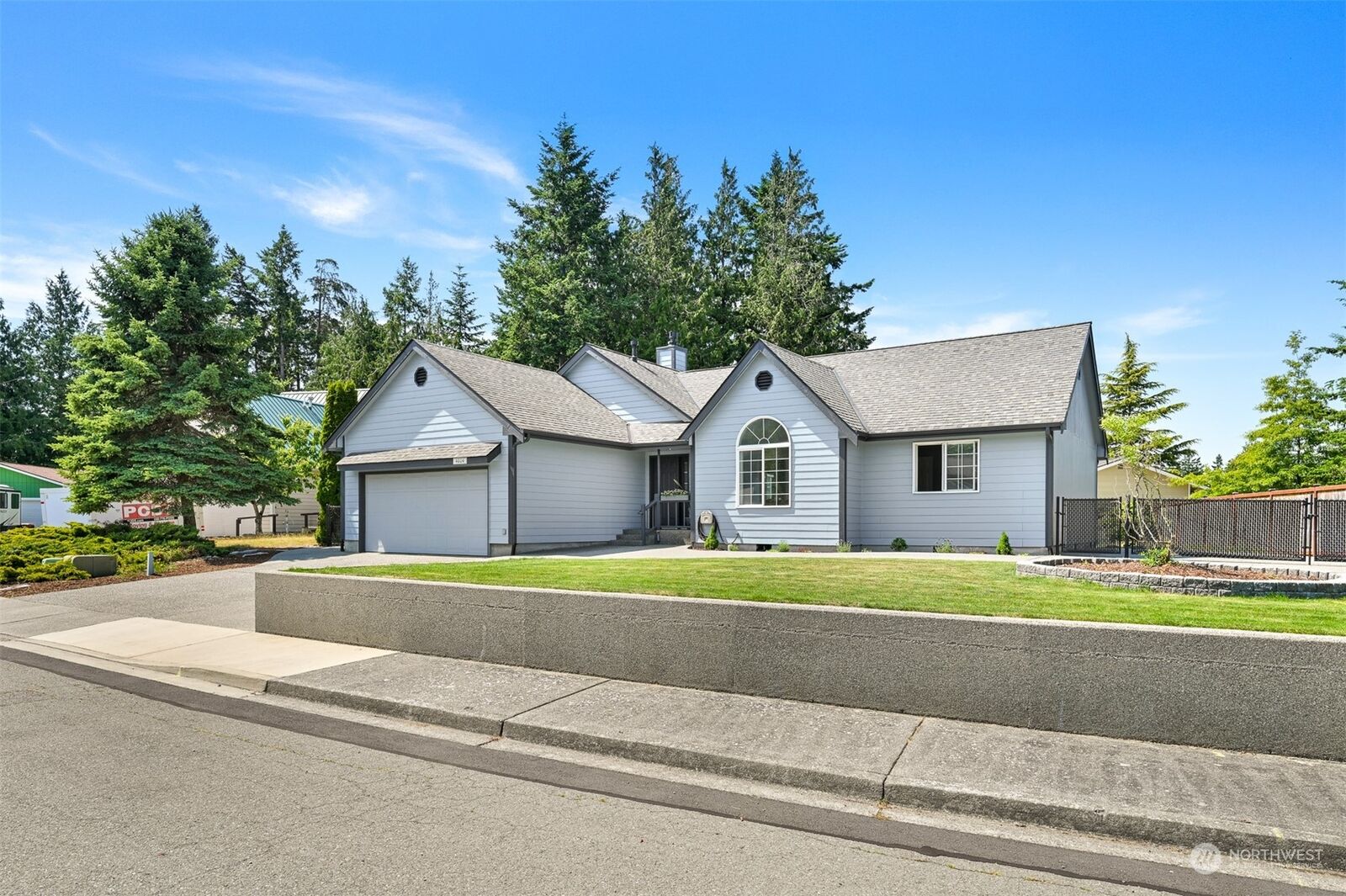 Property Photo:  4604 San Juan Avenue  WA 98221 