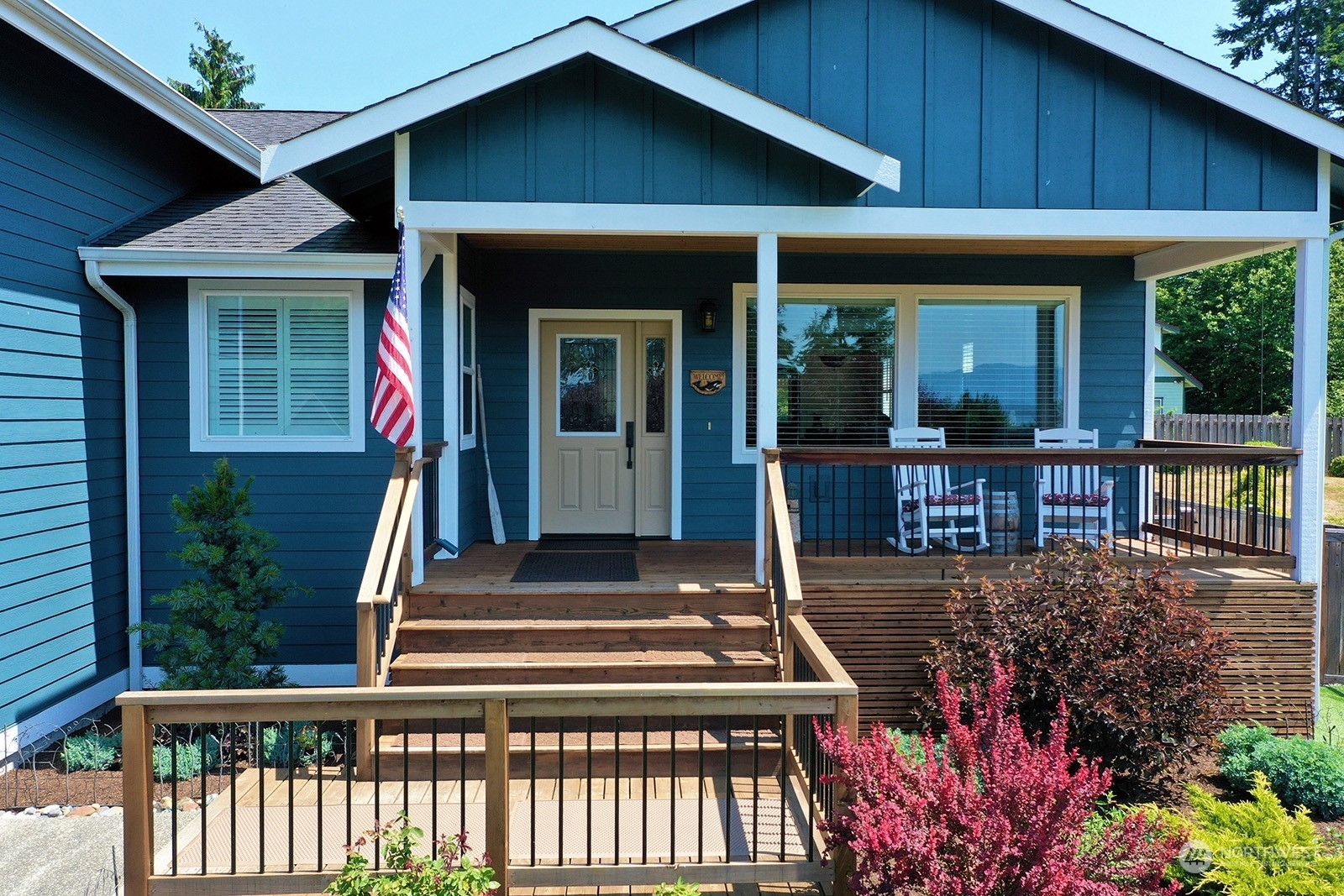 Property Photo: 5637 Eveningside Lane WA 98249