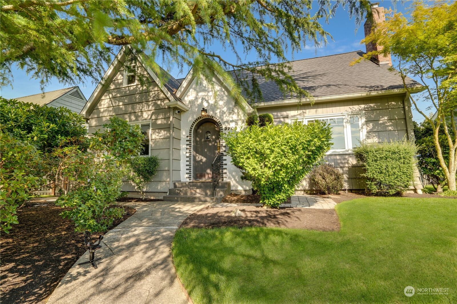 Property Photo:  3709 N Madison Street  WA 98407 