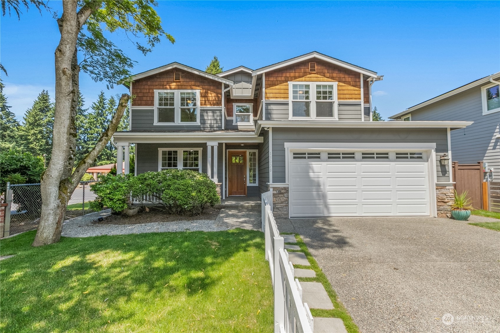 Property Photo: 13028 NE 100th Street WA 98033